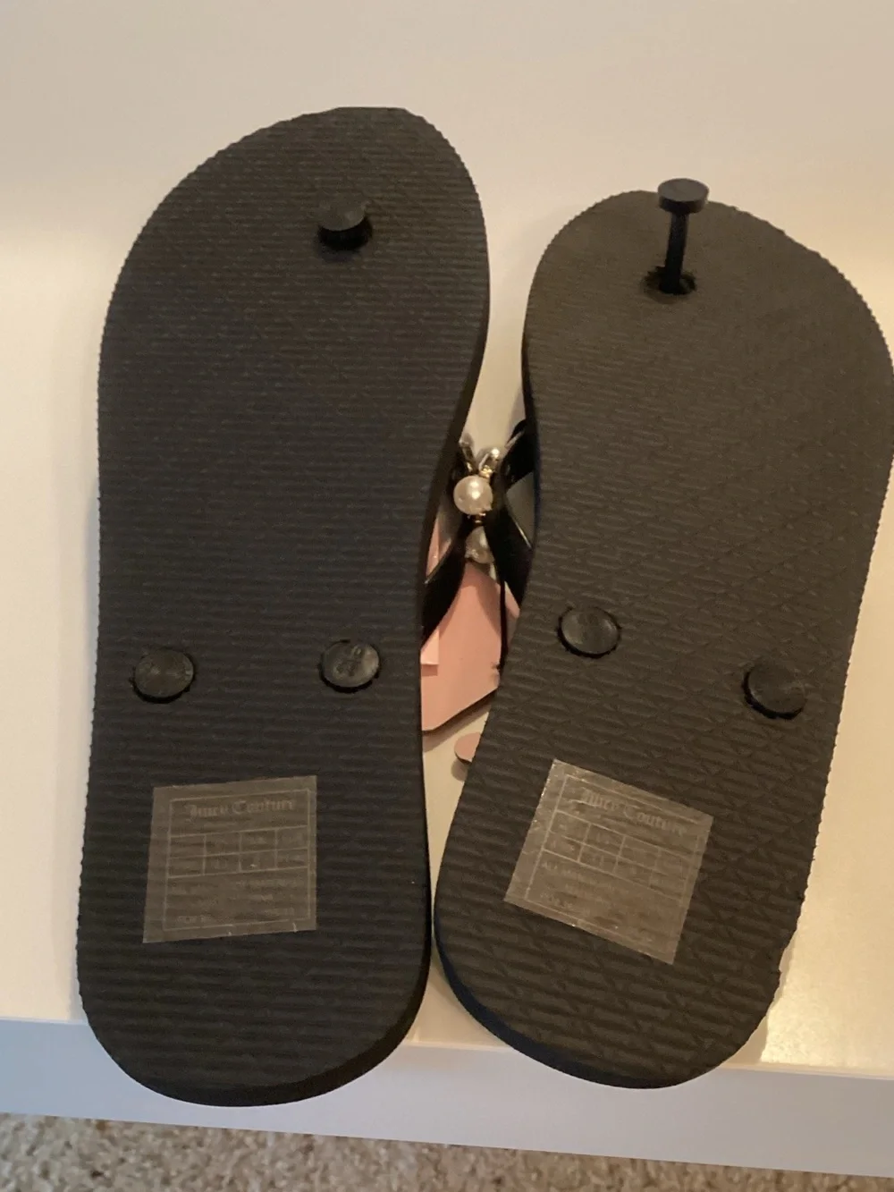 Juicy Couture Womens Black Pearl-Embellished Flip Flops Size 11